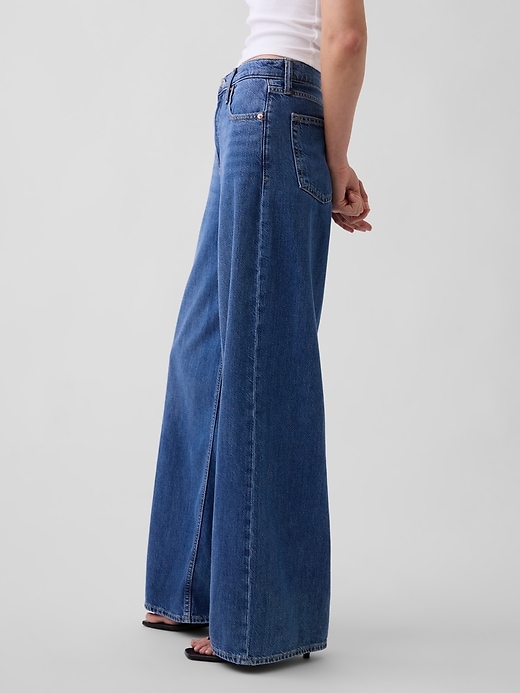 L'image numéro 3 présente Jean ballon à taille mi-basse Douceur suprême