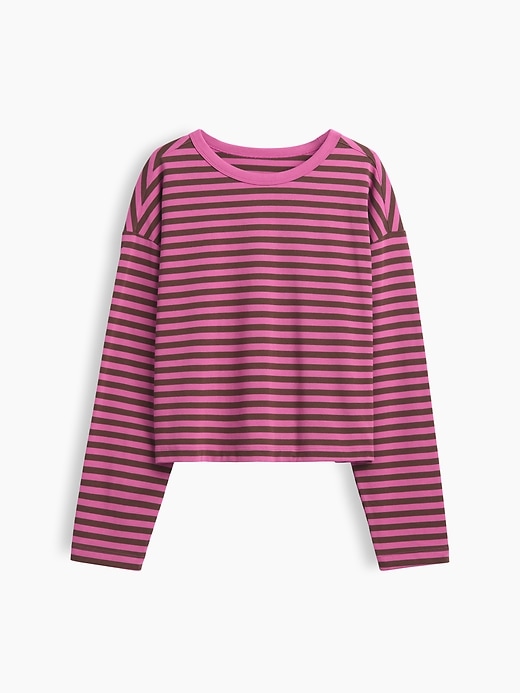 L'image numéro 4 présente T-shirt surdimensionné court en tricot