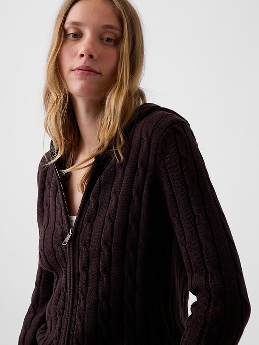 L'image numéro 4 présente Cardigan à glissière en tricot torsadé 100 % coton