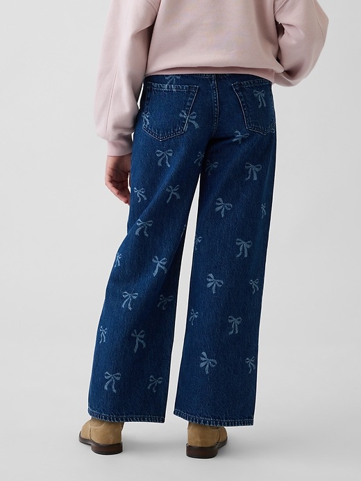 L'image numéro 4 présente Jean sportif jambe large à taille basse pour Enfant