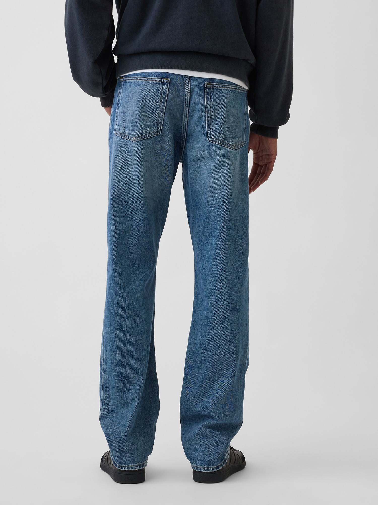 Relaxed Straight Jeans