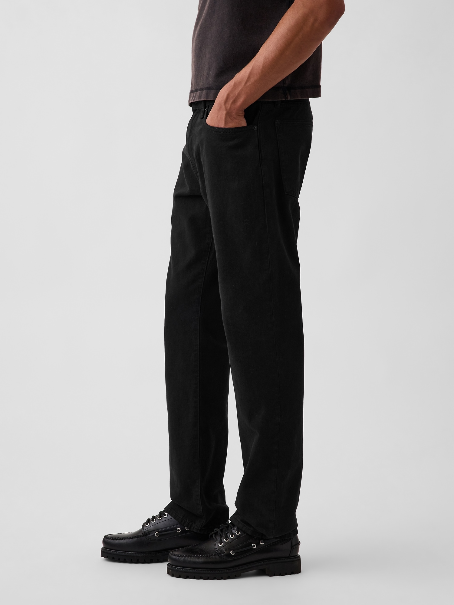 Relaxed Straight Jeans