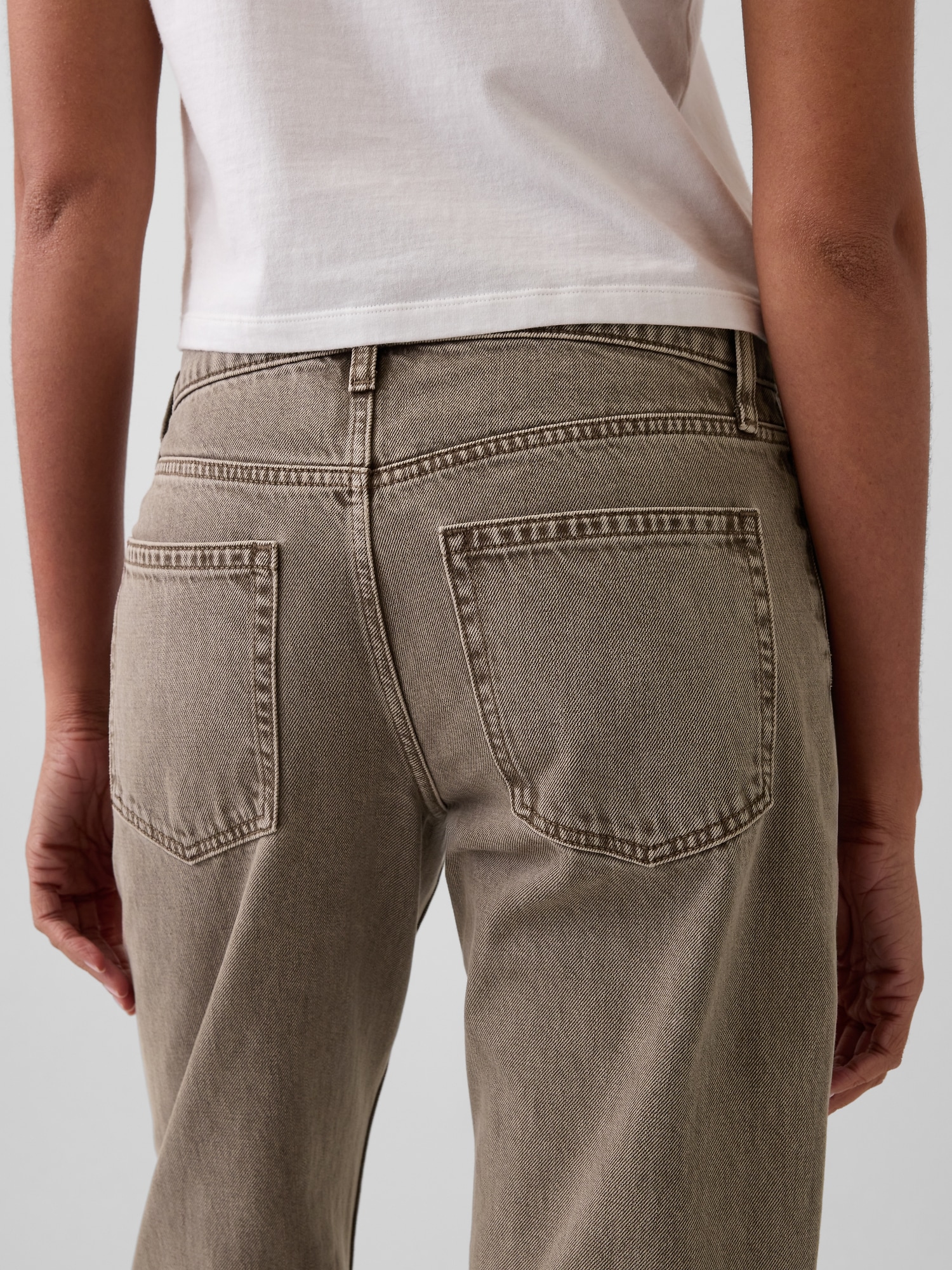Mid Rise Straight Taper Jeans