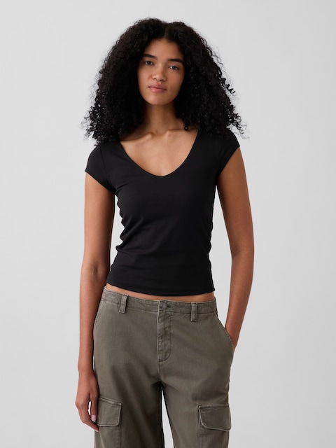 T-SHIRT MOULANT À ENCOLURE EN V EN JERSEY