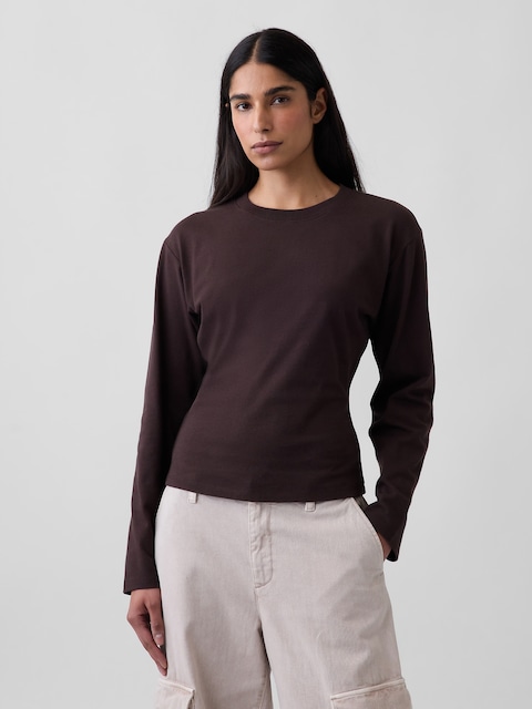 T-SHIRT EN TRICOT À TAILLE AJUSTÉE