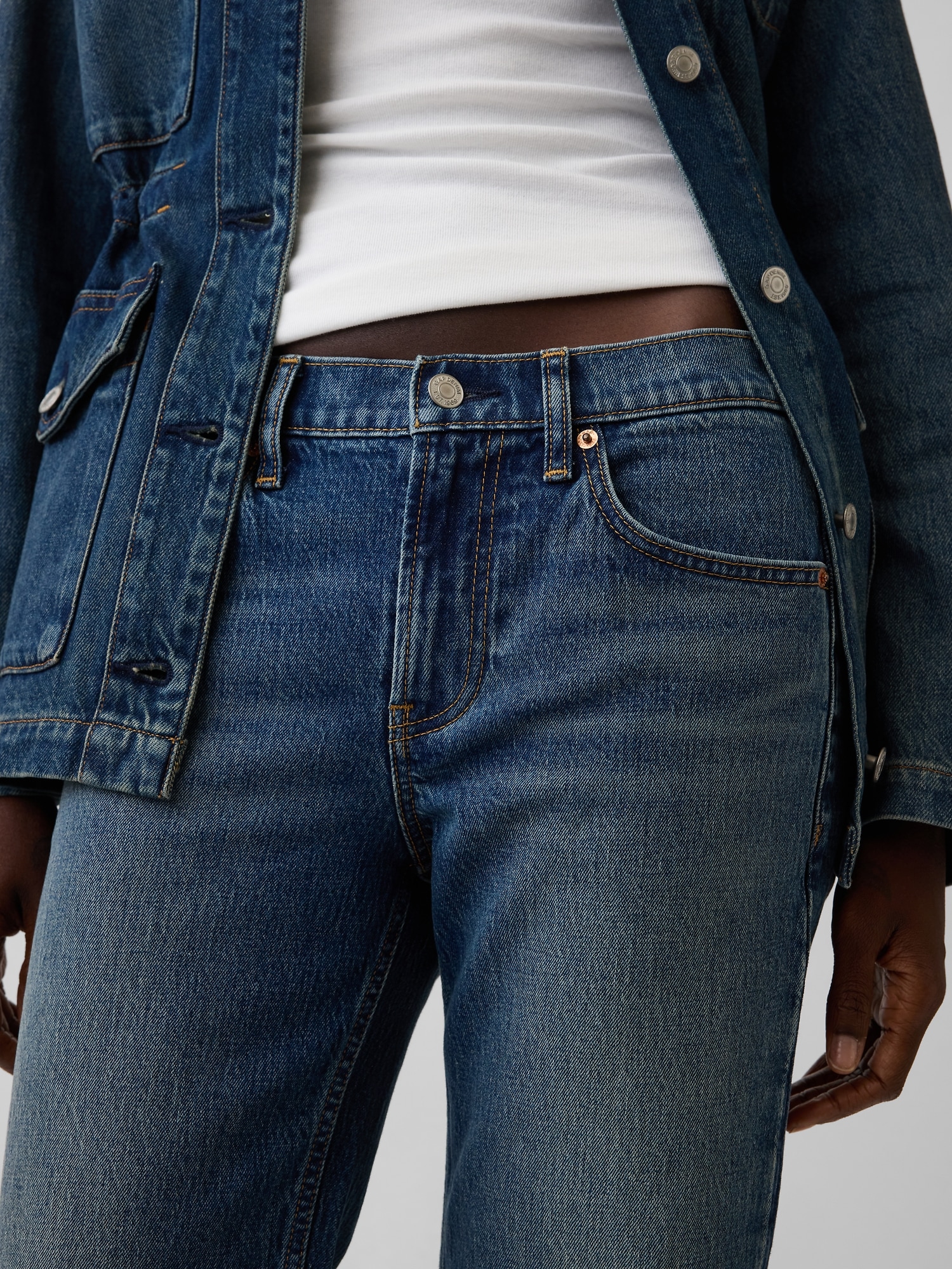 Mid Rise Relaxed Straight Jeans