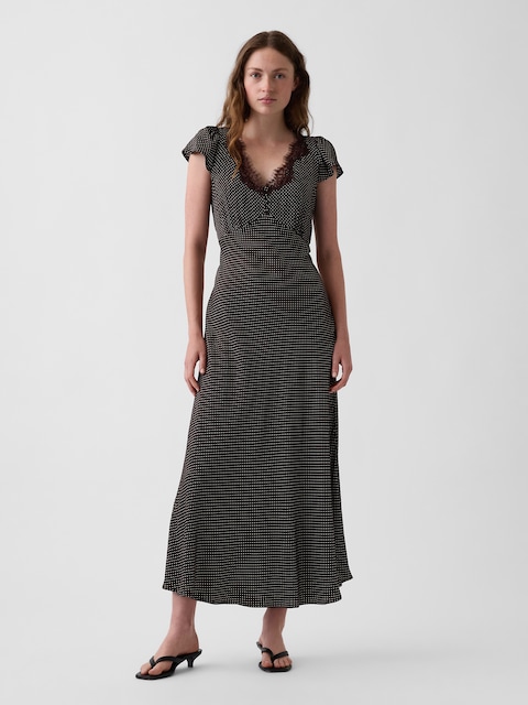 ROBE LONGUE À ENCOLURE EN V EN DENTELLE