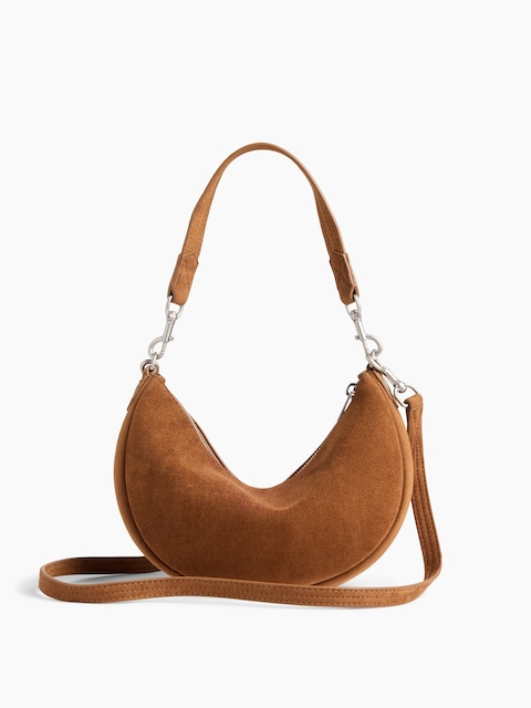 PETIT SAC DEMI-LUNE À BANDOULIÈRE EN SUÈDE VÉGANE