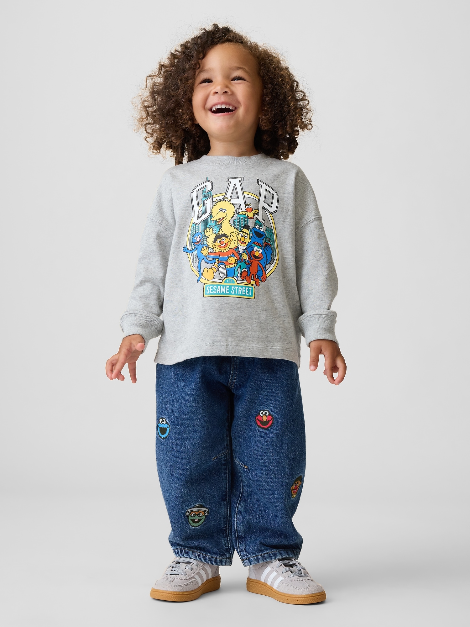 T-shirt à imprimé Sesame Street avec logo incurvé pour bébé et tout-petit