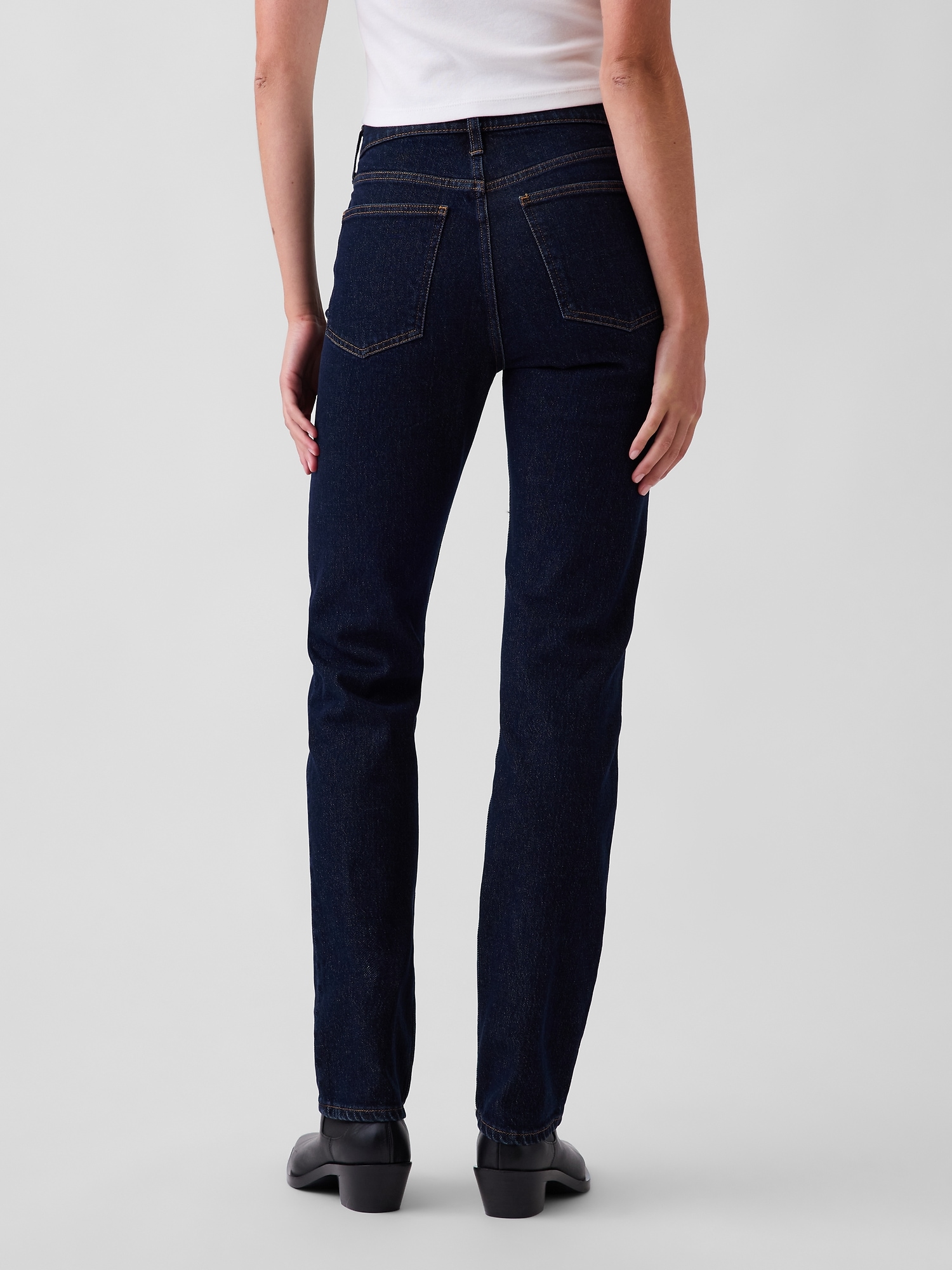 High Rise '90s Slim Straight Jeans
