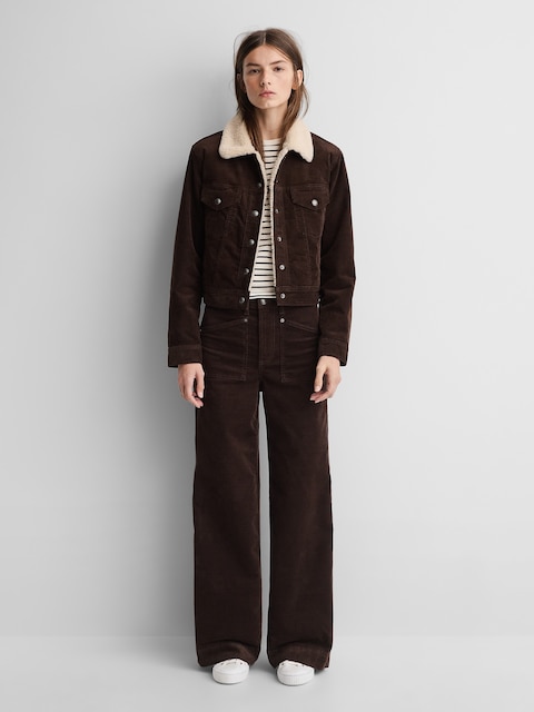 PANTALON SPORTIF À TAILLE HAUTE EN VELOURS CÔTELÉ GAP × A.P.C.