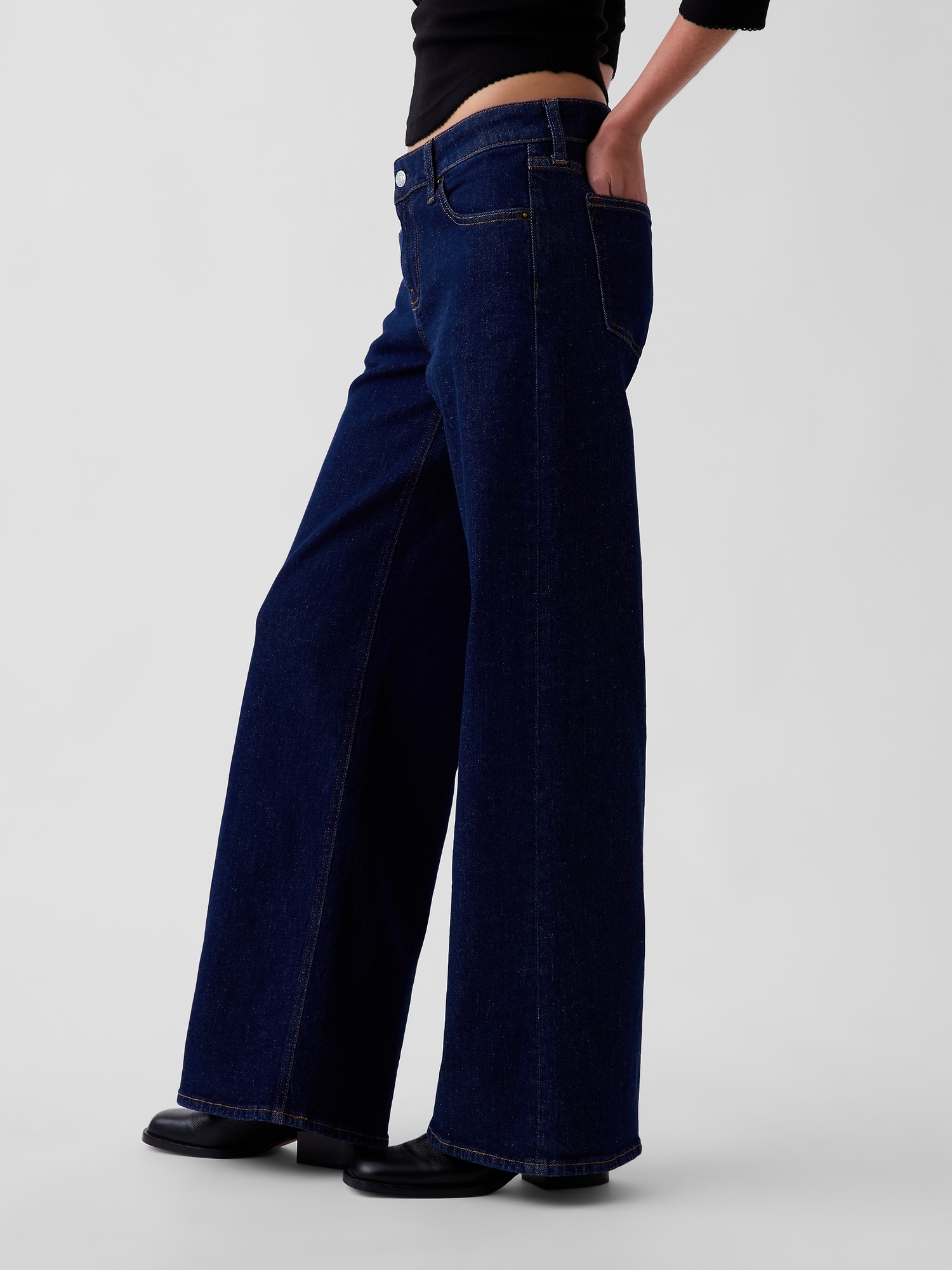 Low Rise Stride Wide-Leg Jeans